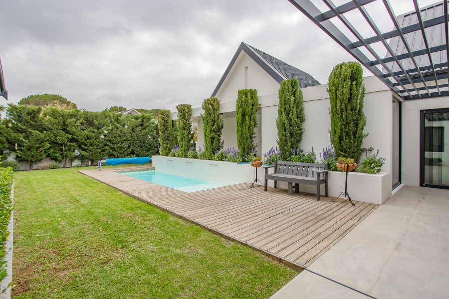 4 Bedroom Property for Sale in Val De Vie Estate Western Cape